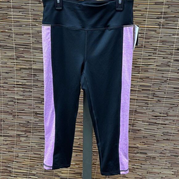 ID Ideology Colorblocked Cropped Leggings, Created for Macy's Size Small - Picture 3 of 3